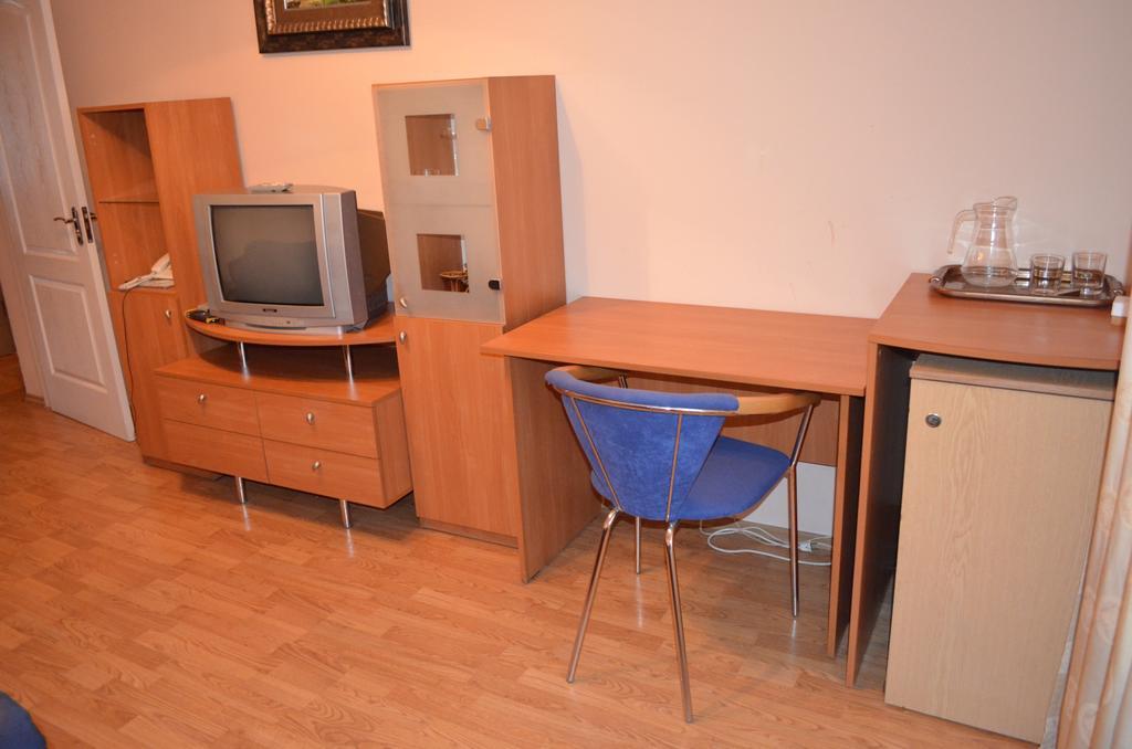Predslava Hotel Kiev Exteriör bild