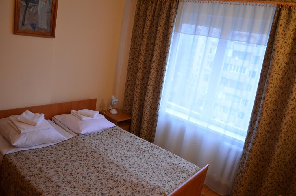 Predslava Hotel Kiev Exteriör bild